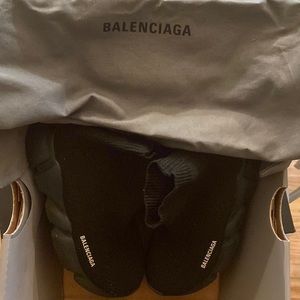 KIDS Balenciaga Speed Runners size (25-26)